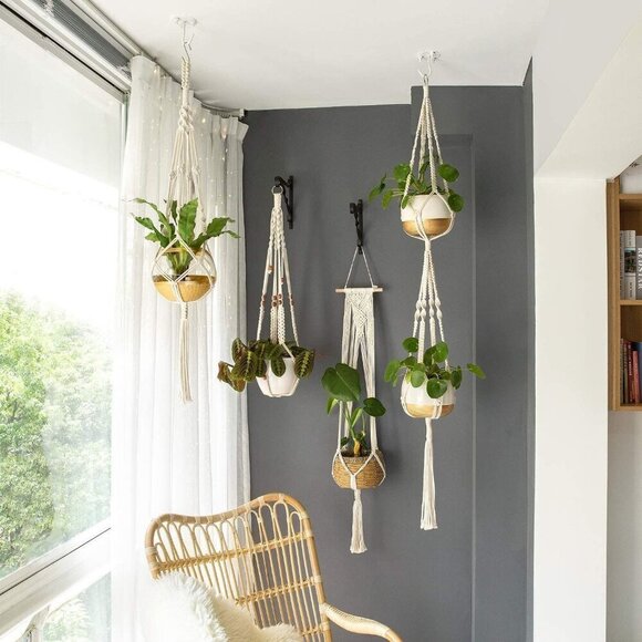 🥬2/80🥬NWT Boho Macrame Plant Hanger Hand Crafted in Canada Bohemian Home Decor - Picture 1 of 15